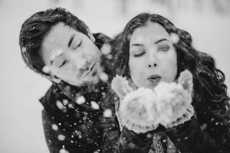 sesja narzeczeńska w zimie