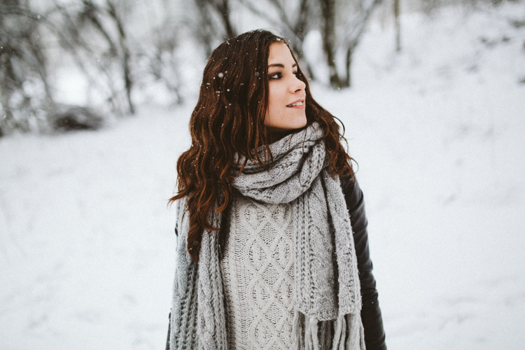 sesja narzeczeńska w zimie