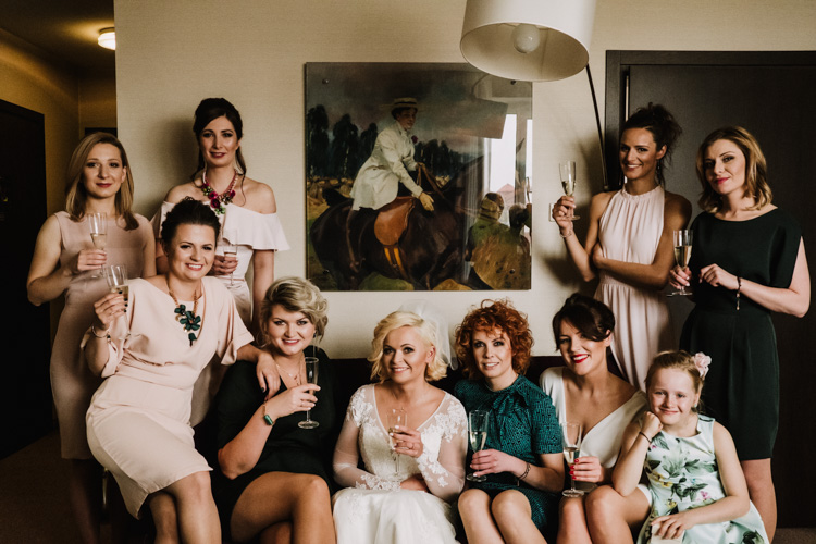 ślubne zdjęcie grupowe