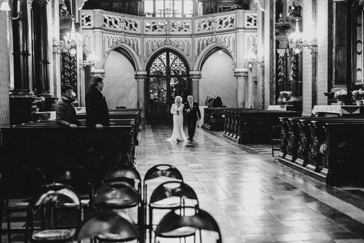 wejście do kościoła