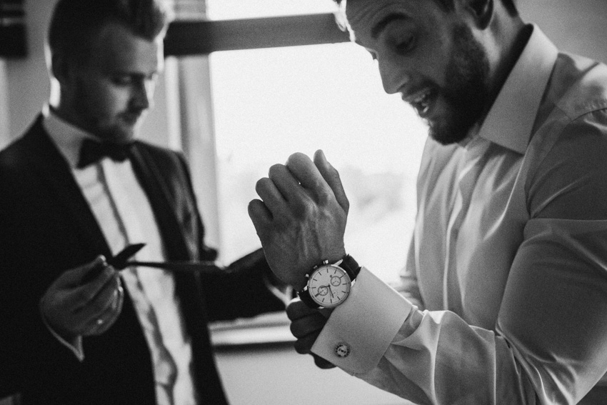 ubieranie pana młodego