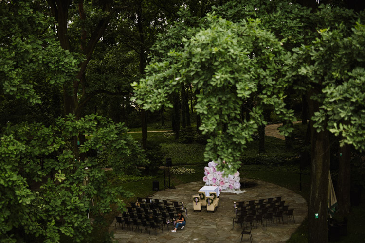 ślub w ogrodziie