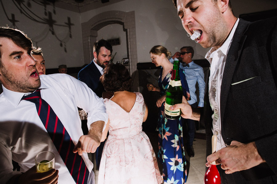 naturalne zdjęcia ślubne