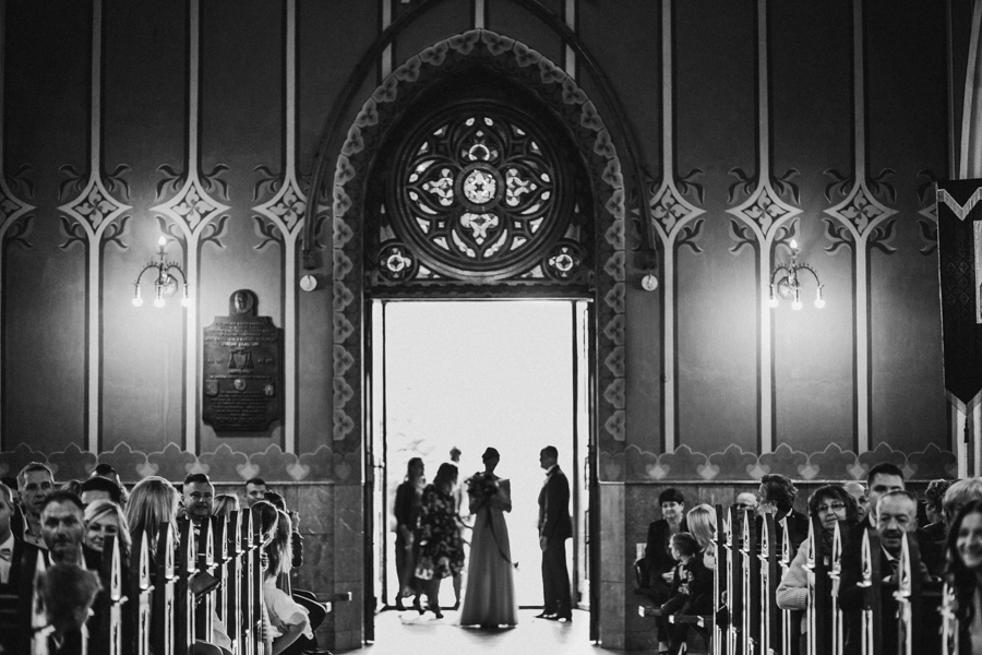 naturalne zdjęcia ślubne