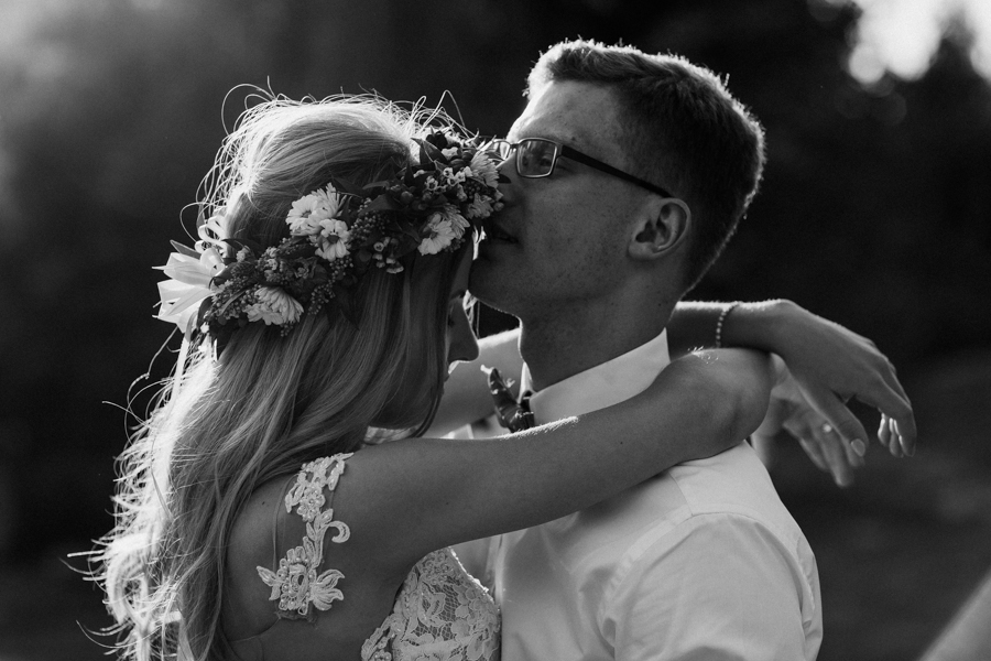 naturalne zdjęcia ślubne