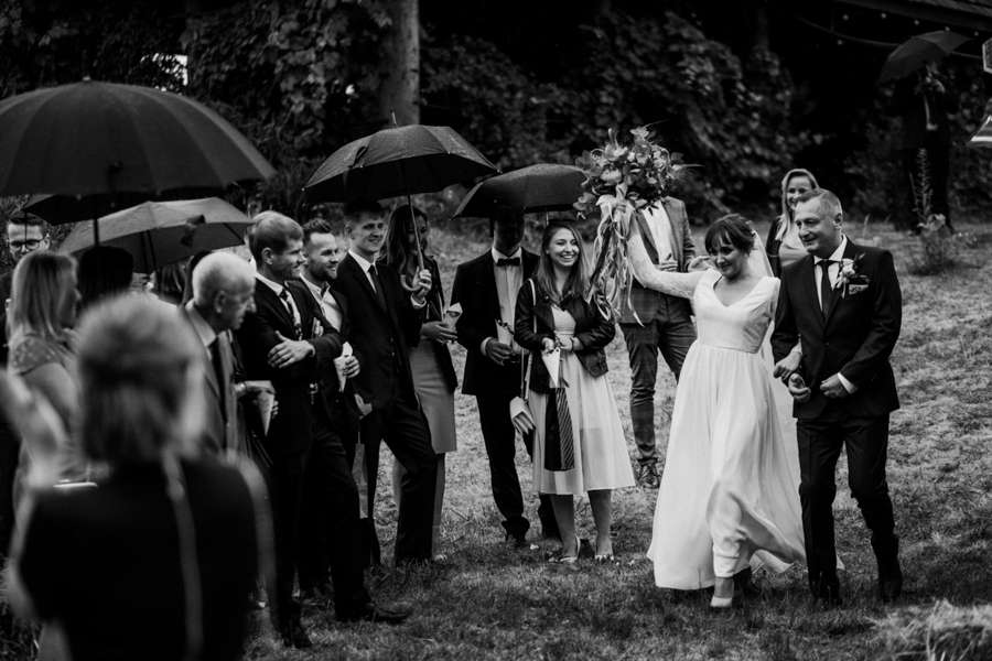 plenerowy ślub pod Warszawą