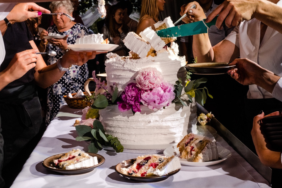 krojenie tortu weselnego