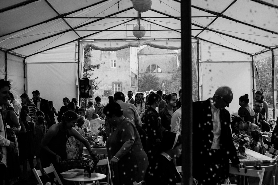 plenerowe wesele pod namiotem w centrum Krakowa