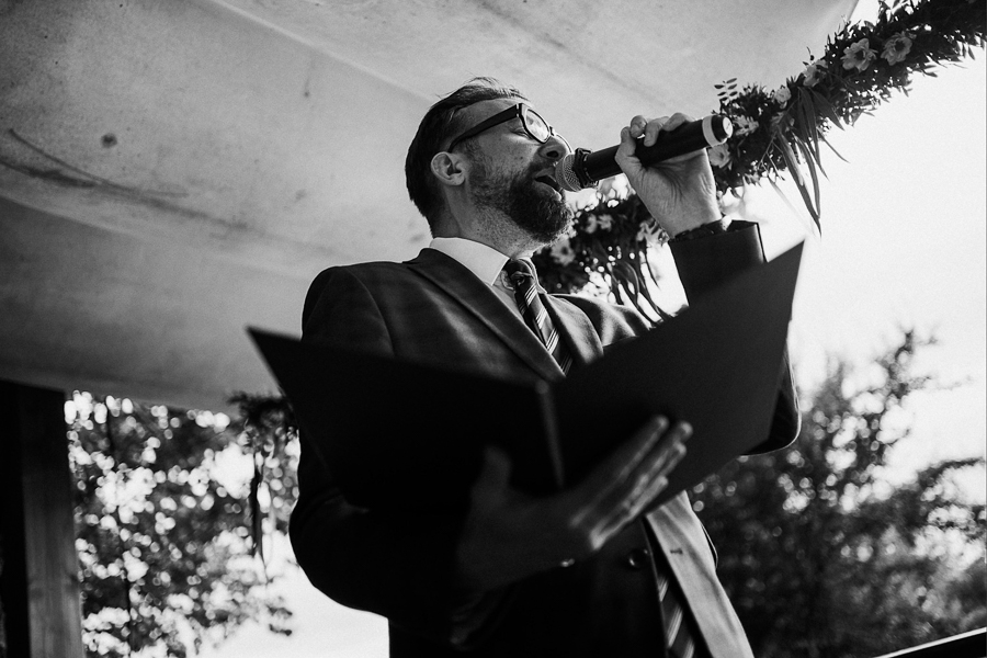 ślub w Winiarni nad jeziorem