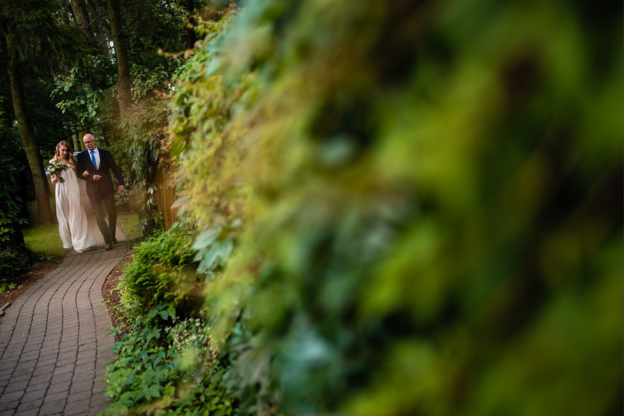 plenerowy ślub nad jeziorem